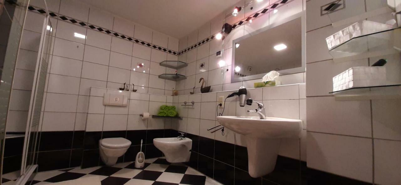 Apartamento Mauritzburg Krefeld Exterior foto